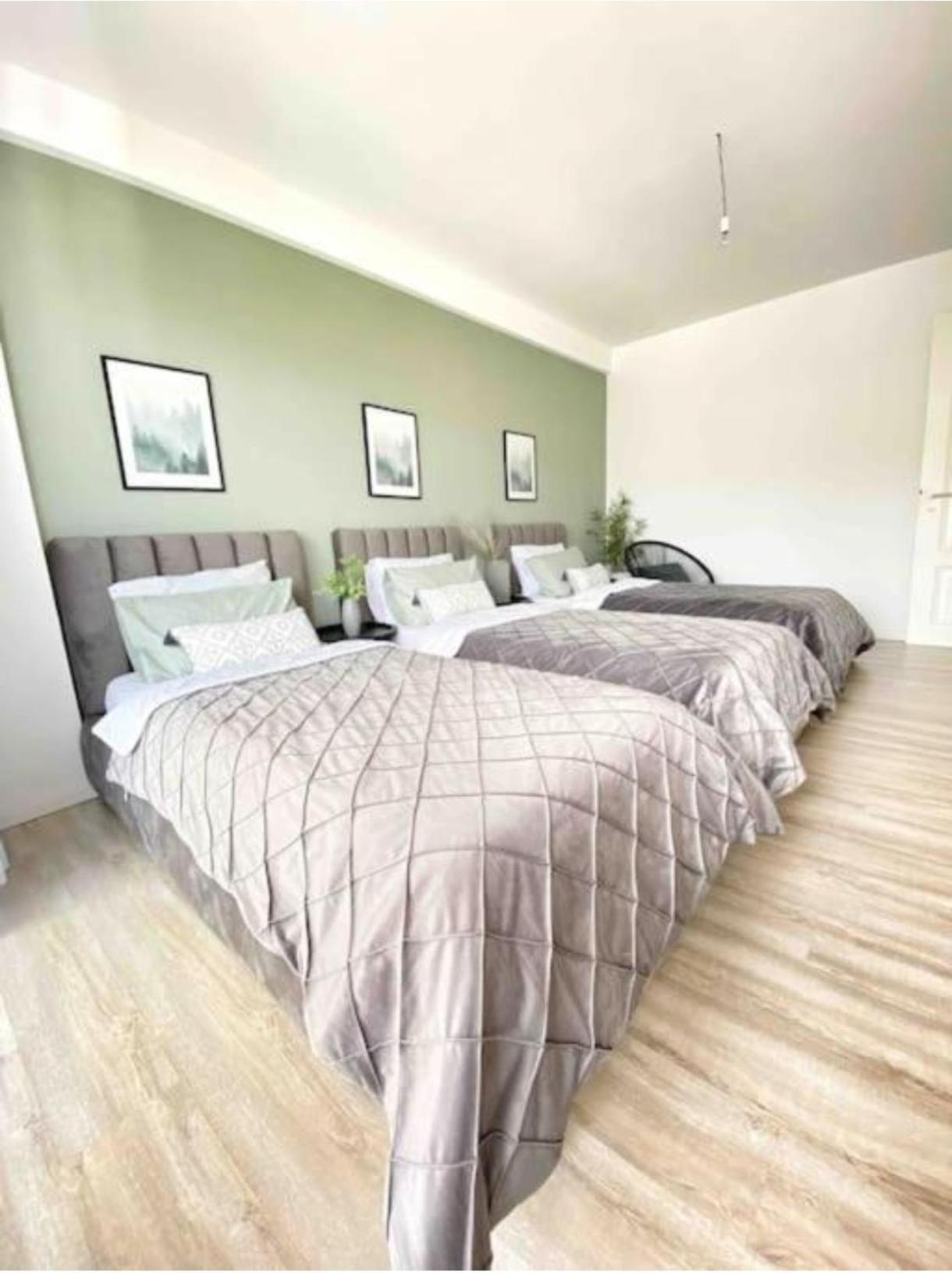 Duplex Lungomare Suites Vlorë Eksteriør billede
