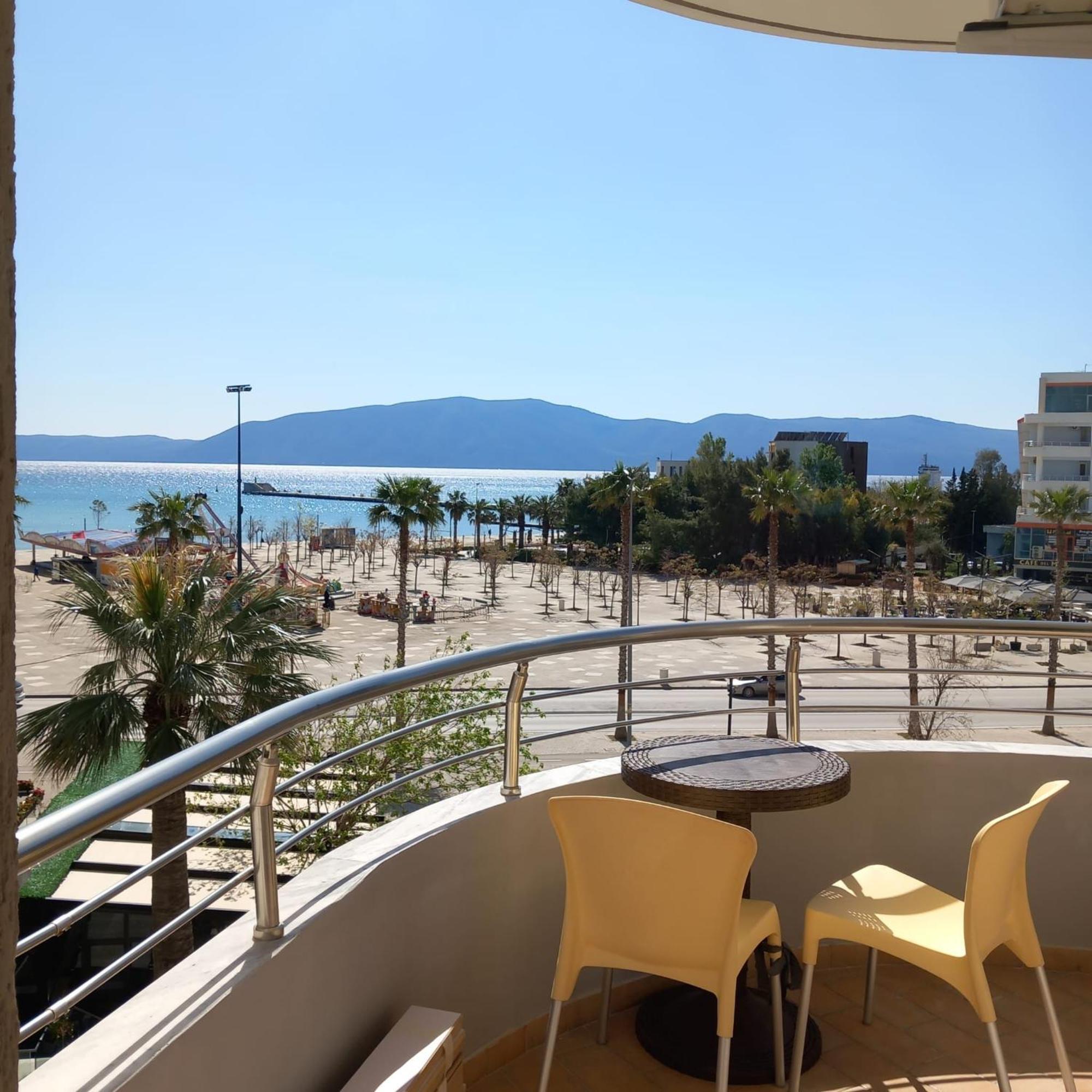 Duplex Lungomare Suites Vlorë Værelse billede